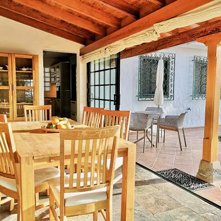 Nanou House Vakantiehuis *